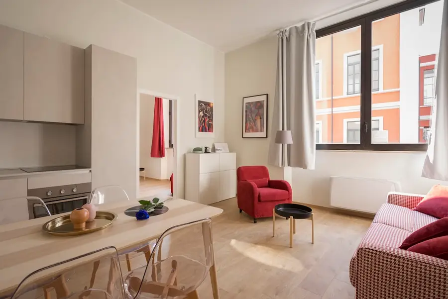 Intérieur d'appartement, état des lieux d'entrée